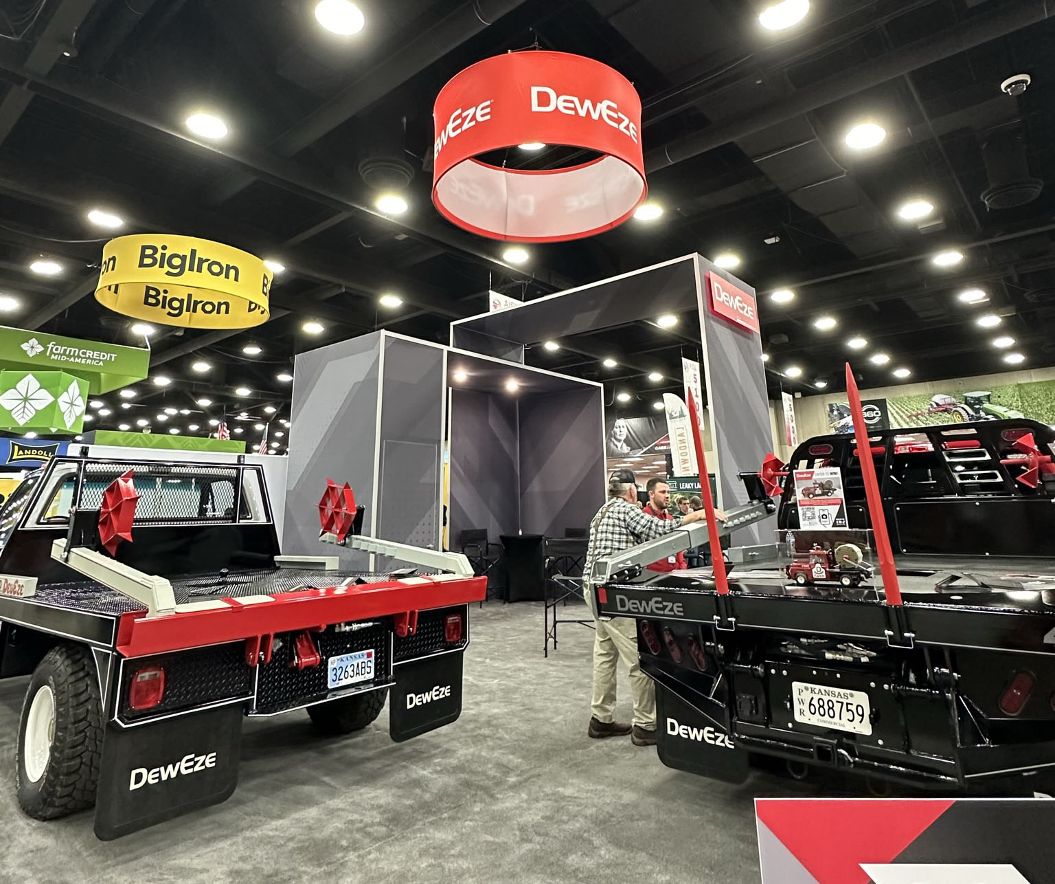 2024 NFMS snapshot DewEze’s nextgeneration bale beds Harper Industries